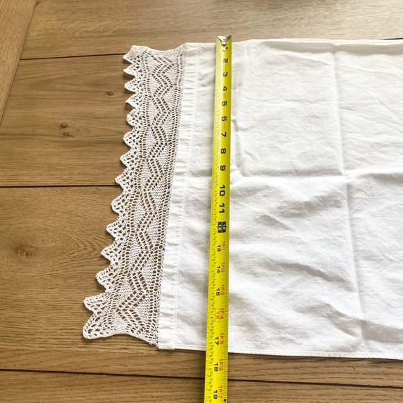 Vintage Antique White Linen Table Runner Lace 46” Cottagecore Rustic Farmhouse - Picture 5 of 6